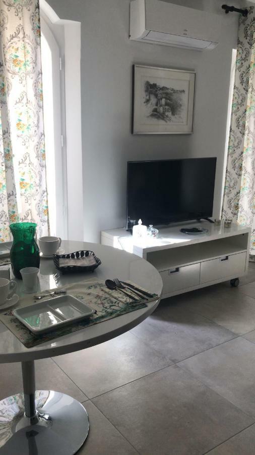 Petit Reve Apartment LʼIsle-sur-la-Sorgue Екстериор снимка
